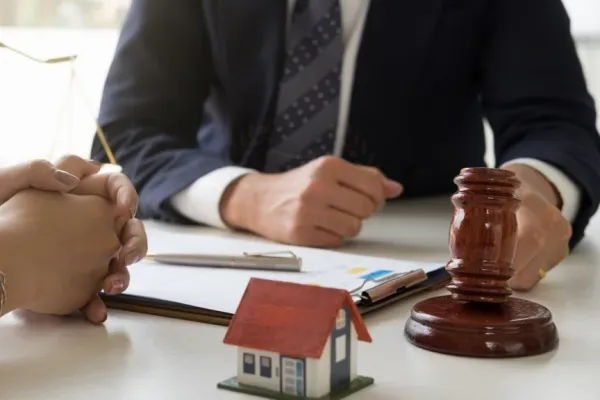 Luật sư Đất đai